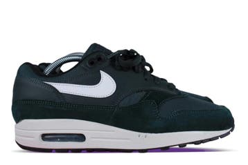 Nike Air Max 1 Outdoor Green • 44, Kleding | Heren, Ophalen of Verzenden, Nieuw, Nike, Sneakers of Gympen