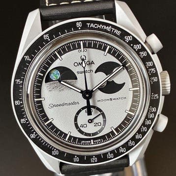 Omega x Swatch - Mission to Earth PHASE - Zonder, Nieuw