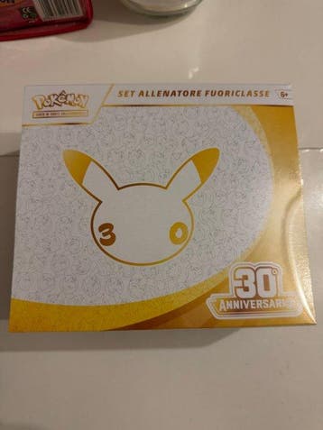 1 Elite trainer box - 30th Year Anniversary, Nieuw
