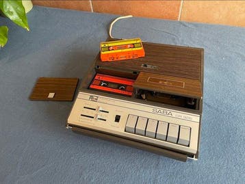SABA - CR-325 Draagbare cassettespeler, Nieuw