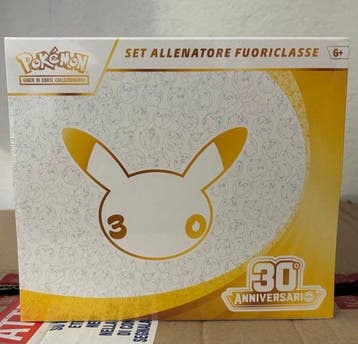 Pokémon - 1 Elite trainer box - Set Allenatore Fuoriclasse, Nieuw