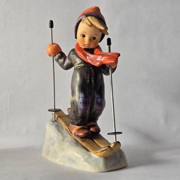Goebel - Beeldje - Hummel #59 - Skier - TMK6 - Porselein