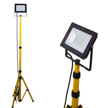 Enkele LED Bouwlamp 1x 50W op statief | 4500K - Daglicht wit, Ophalen of Verzenden, Nieuw, 50 tot 200 watt, Lamp met armatuur