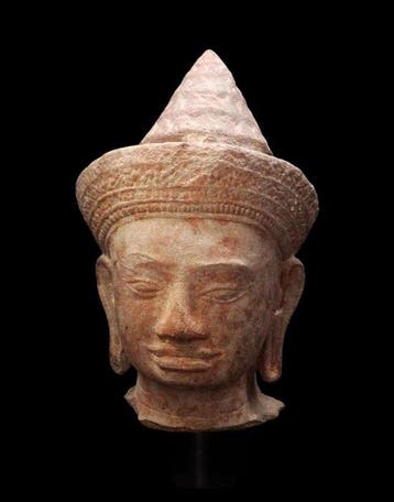 Oud-Khmer - Grote kop van een goddelijke figuur in zandsteen, Verzamelen