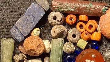 Oudegyptisch naar Romeins Glas meer dan honderd oude kralen