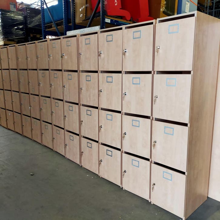4-deurs VEPA locker met postvak - 199x56x40 cm, Huis en Inrichting, Kasten | Lockerkasten, Ophalen of Verzenden