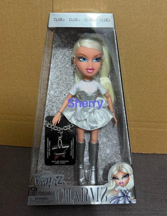 MGA Entertainment - Pop Bratz Charmz Series CLOE Doll, Antiek en Kunst, Antiek | Speelgoed
