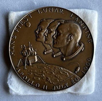 Ruimtevaartmemorabilia - Verzameling medailles - 1960-1970, Antiek en Kunst