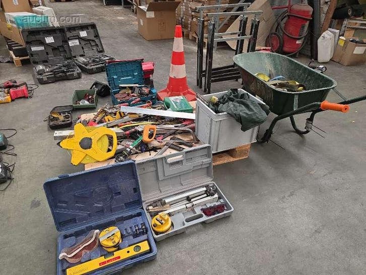 Partij gereedschappen, Doe-het-zelf en Verbouw, Zonnepanelen en Toebehoren, Ophalen