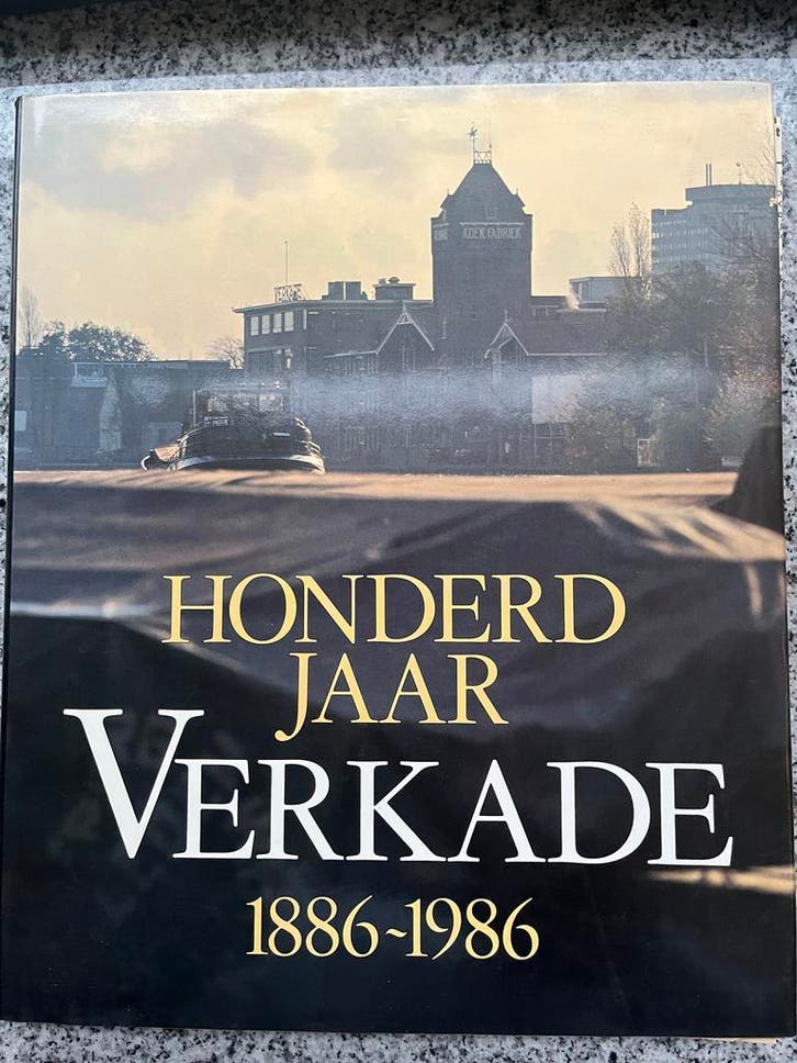 Honderd jaar Verkade 1886 – 1986, Boeken, Geschiedenis | Vaderland, Gelezen, 20e eeuw of later, Verzenden