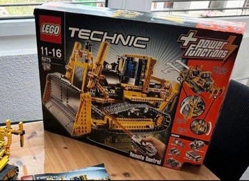 Lego Set - 8275 - Technic - Motorized Bulldozer, Nieuw