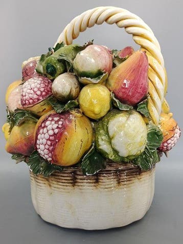 Großer italienischer Keramik Obstkorb – Kunstvolles Majolika