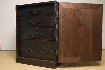 Antiek Japans Paulownia-houten tansu voor handelaar —