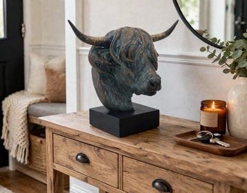 sculptuur, Decorative Highland Cow Resin Bust – Antique