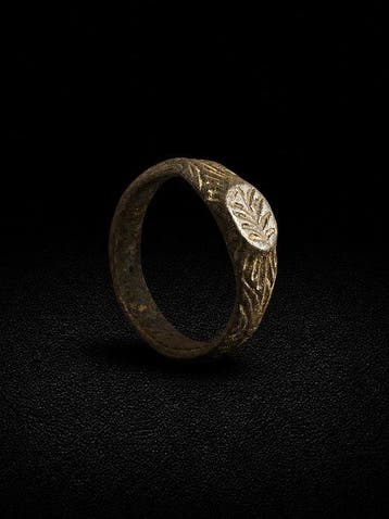 Islamitisch Brons Ring - 13e tot 16e eeuw na Christus., Antiek en Kunst