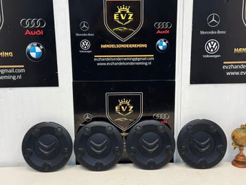 Citroën Jumpy Wieldopset 4 stuks bj.2021 art.9677381777, Gebruikt