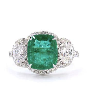 Cocktailring - 14 karaat Witgoud - 3.80ct. tw. Smaragd -
