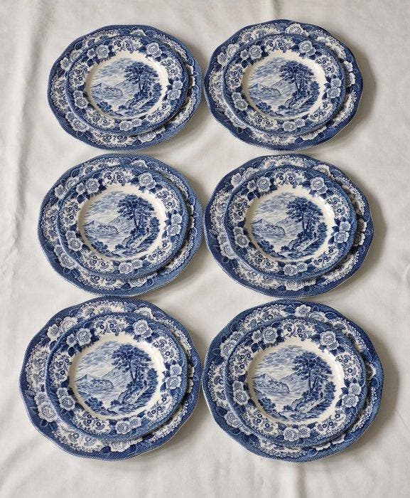 Enoch Wedgwood - Bord (12) - Lochs of Scotland” - Keramiek, Antiek en Kunst, Antiek | Meubels | Tafels