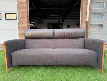 Bankstel  LEOLUX GONCHAROV design 3 zits bank  leer/stof, Huis en Inrichting, Banken | Bankstellen, Design, Driepersoons, Zo goed als nieuw
