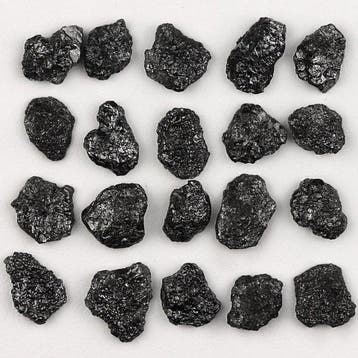 Diamant 47 ct zwarte ongeslepen natuurlijke rauwe