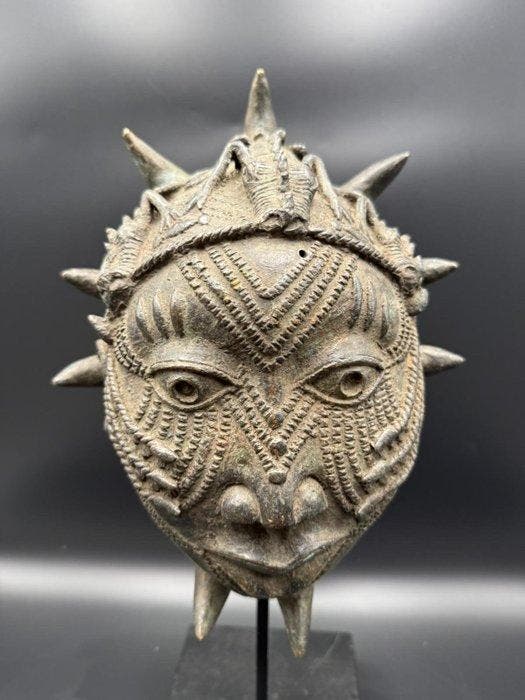 Tête Oba - Benin - Nigeria (Zonder minimumprijs), Antiek en Kunst, Kunst | Niet-Westerse kunst