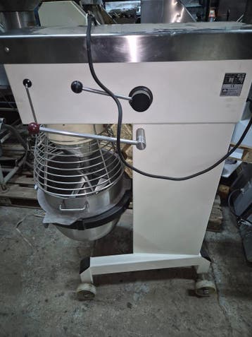 Bear mixer ar60 planeetmenger veiling bakkerij mixers, Gebruikt, Bakkerij en Slagerij