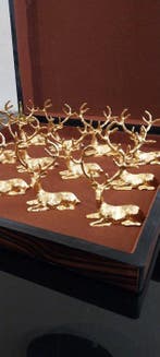 Messensteun (12) - Cerfs grands models - Metaal