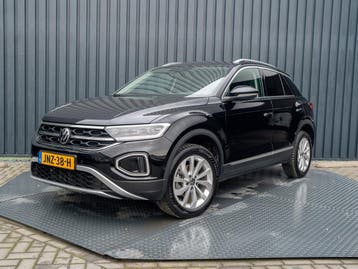 Zakelijke Lease |  Volkswagen T-Roc 1.5 TSI Life Edition | I, Automaat, Stof, Gebruikt, Euro 6