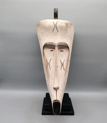Masker - hoektand - Gabon (Zonder minimumprijs)