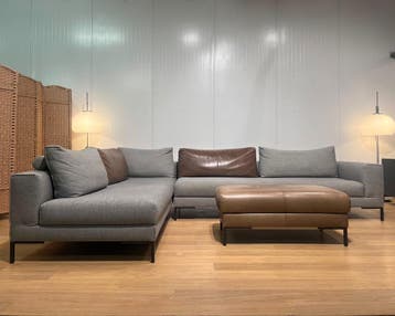 Nieuwstaat Design on Stock Aikon Lounge Hoekbank + Garantie, Huis en Inrichting, Design Bank Bankstel Zetel Hoekbank Design on Stock