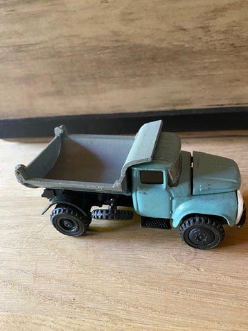 Zil 555 1:43 - Modelauto - ZIL-MMZ 555 kiepwagen, Nieuw