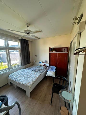 Te huur: Kamer Hugo de Grootstraat in Delft, Huizen en Kamers, Kamers te huur