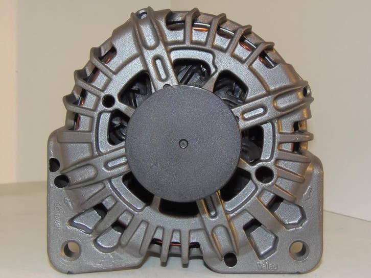 Dynamo 150A Dacia Nissan Opel Renault, Auto-onderdelen, Motor en Toebehoren, Verzenden
