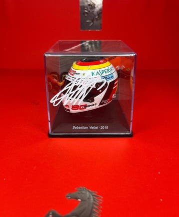 Ferrari - German GP 2019 - Limited Edition - Autographed -, Nieuw