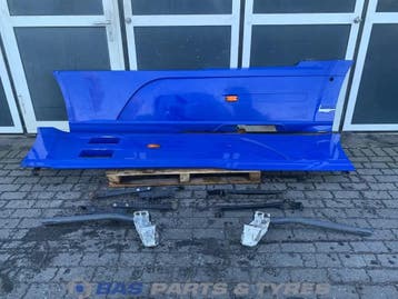 Sideskirt Set DAF CF Euro 6 2123054, Ophalen, Gebruikt, DAF, Carrosserie en Plaatwerk