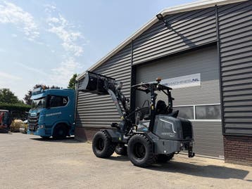 GIANT G2700 X-TRA HD+ minishovel NIEUW (tandempomp stabilo g, Ophalen, Wiellader of Shovel