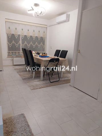 Woningruil - Vogelkersstraat 27 - 5 kamers en Zuid-Holland, Huizen en Kamers, Zuid-Holland