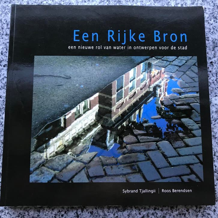 Een rijke bron, Boeken, Kunst en Cultuur | Architectuur, Overige onderwerpen, Gelezen, Verzenden