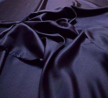 B614 - 550 x 140 cm - Twill in 100% pura seta Abotai -