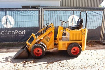 Veiling: Schranklader Knikmops 90 Diesel, Ophalen, Wiellader of Shovel