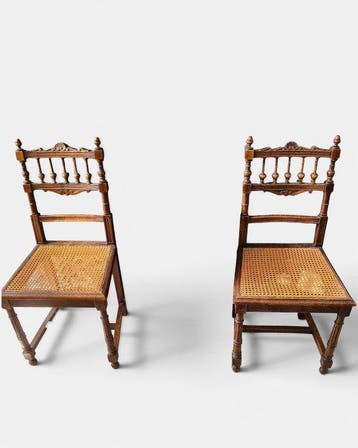 Bijzetstoel (2) - Eik - 2 klassieke rieten stoelen