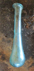 Oud-Romeins Glas iriserend blauw zilveren ungentarium