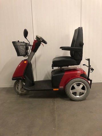 Scootmobiel Trophy 6 | Handicare (Vaste scootmobielen), Ophalen of Verzenden, Gebruikt, 36 t/m 45 km, Handicare