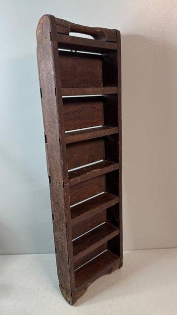 Mal Industrieel design - Brick Mould - Retro Shelving