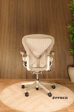 Herman Miller Aeron Titanium (Witte Bureaustoel), Huis en Inrichting, Bureaustoelen, Verzenden, Wit, Zo goed als nieuw, Bureaustoel