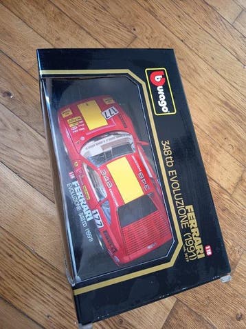 Bburago 1:18 - Modelauto - Ferrari 348tb Evoluzione (1991), Nieuw