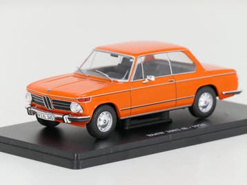 GSDCCmag 00024MX40 1/24 1971 BMW 2002 tii, orange (Personen), Ophalen of Verzenden, Nieuw