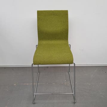 Ahrend 370 hoge design barkruk - groene stof - 68 cm zithoog, Ophalen of Verzenden, Nieuw