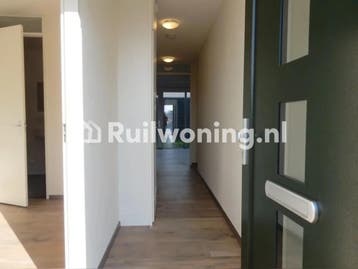 Woningruil van Pijnacker naar Lansingerland, Huizen en Kamers
