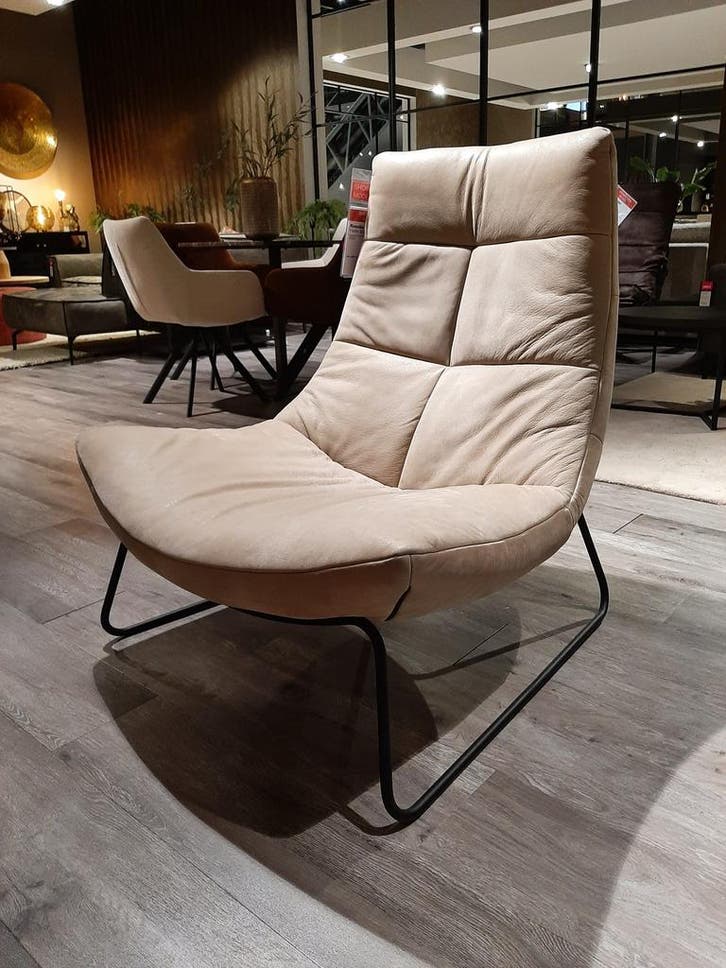 Rosalia fauteuil **SHOWROOMMODEL**, Huis en Inrichting, Fauteuils, Nieuw